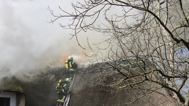 Reetdachbrand Jarnsen