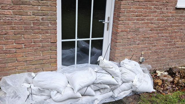 Absicherung Kellereingang im Römerweg am 23.12.2023