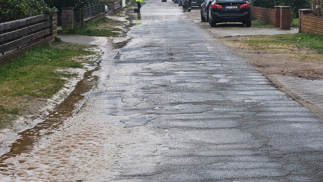 Wasserrohrbruch in der Fichtenstraße am 16.03.2024 - Fahrbahn Fichtenstraße